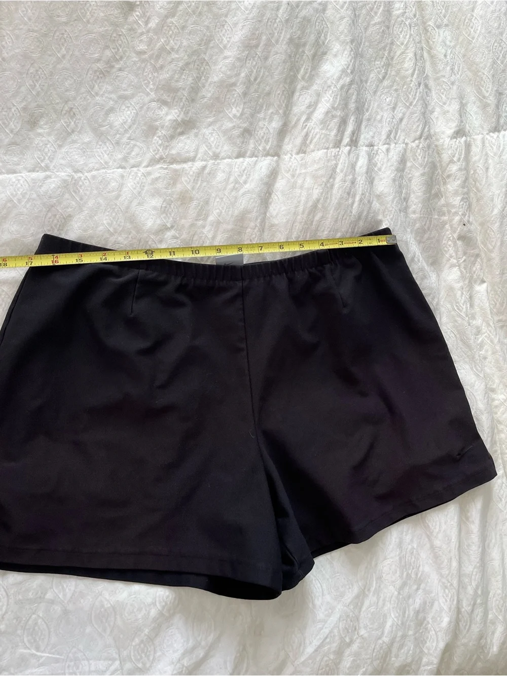 Nike Black Athletic Shorts - Lightweight Performance size XL 16-18